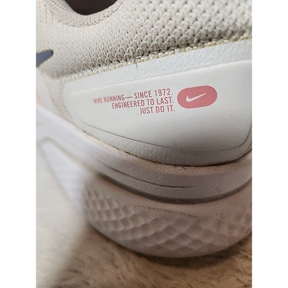 Nike Womens Athletic Shoes Sneakers Run Swift 2 Summit White Pink Gray Size 10.5 - Picture 3 of 8